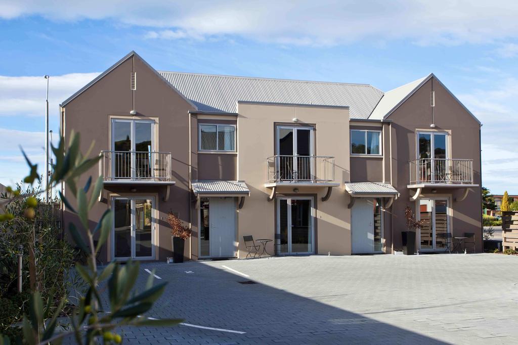 The Mews Oamaru Motel Exterior foto